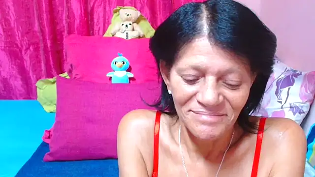 Snapshot of SLUTTYROXY chatting on 02.05.26 SLUTTYROXY online show from 02.05.26