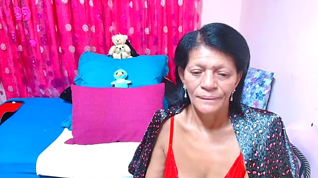 Snapshot of SLUTTYROXY chatting on 02.14.26 SLUTTYROXY online show from 02.14.26