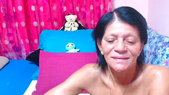 Snapshot of SLUTTYROXY chatting on 02.17.26 SLUTTYROXY online show from 02.17.26