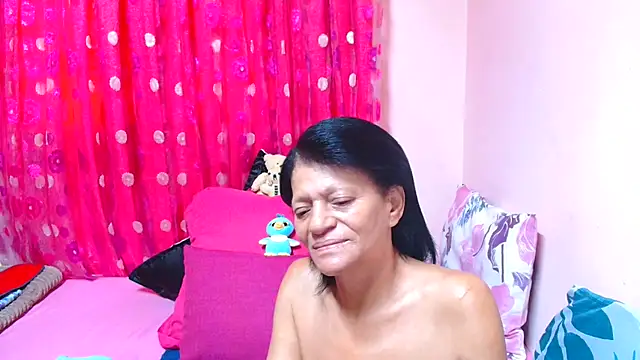 Snapshot of SLUTTYROXY chatting on 02.22.26 SLUTTYROXY online show from 02.22.26