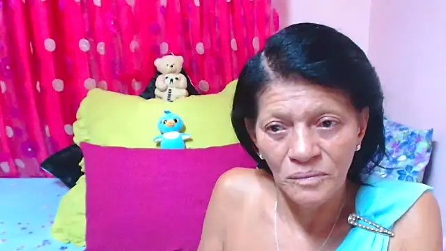 Snapshot of SLUTTYROXY chatting on 02.26.26 SLUTTYROXY online show from 02.26.26