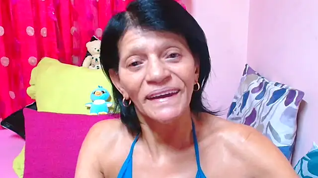 Snapshot of SLUTTYROXY chatting on 03.16.26 SLUTTYROXY online show from 03.16.26