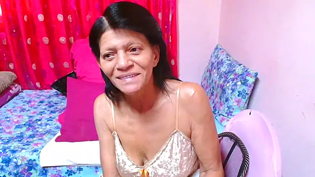 Snapshot of SLUTTYROXY chatting on 03.21.26 SLUTTYROXY online show from 03.21.26