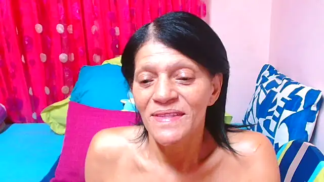 Snapshot of SLUTTYROXY chatting on 03.23.26 SLUTTYROXY online show from 03.23.26