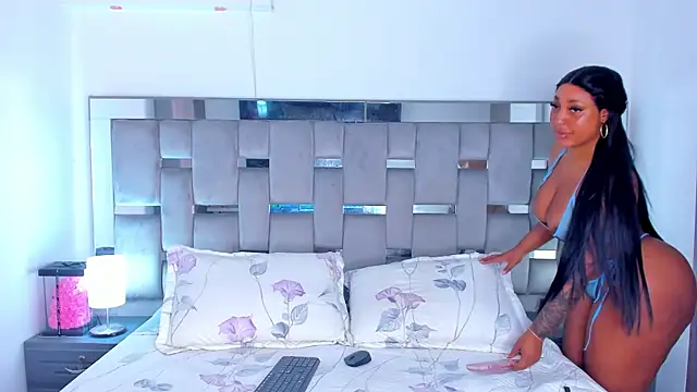 Snapshot of Cammiila chatting on 01.17.26 Cammiila online show from 01.17.26