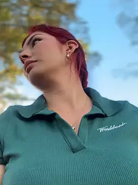 Snapshot of LINDA_PATTY94 chatting on 12.27.24 LINDA PATTY94 online show from 12.27.24