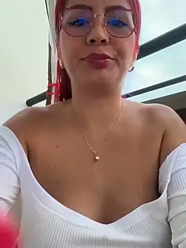 Snapshot of LINDA_PATTY94 chatting on 01.16.25 LINDA PATTY94 online show from 01.16.25