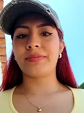 Snapshot of LINDA_PATTY94 chatting on 02.02.25 LINDA PATTY94 online show from 02.02.25