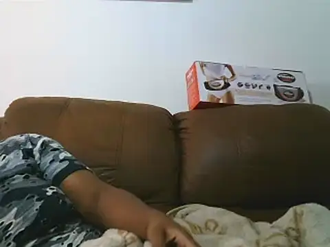 Snapshot of ebonytitts4u chatting on 10.19.25 ebonytitts4u online show from 10.19.25