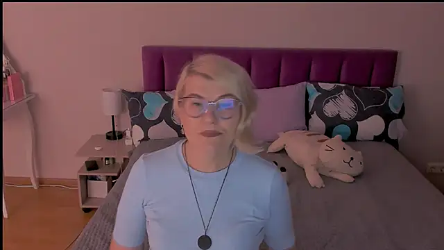 sabrinamacmarren online show from 02.19.25