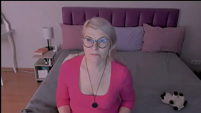 sabrinamacmarren online show from 03.18.25