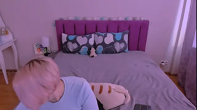 sabrinamacmarren online show from 02.16.26