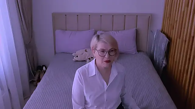 sabrinamacmarren online show from 03.29.26