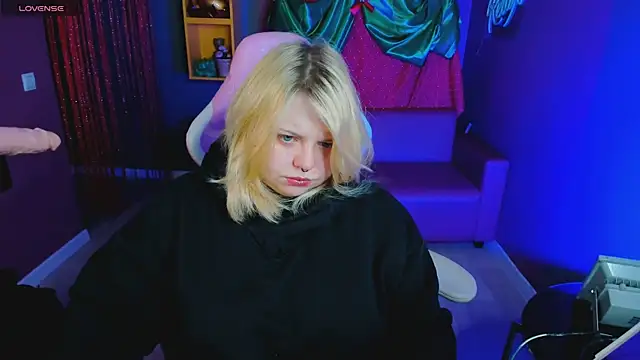 Yoki Shizuko online show from 01.10.26