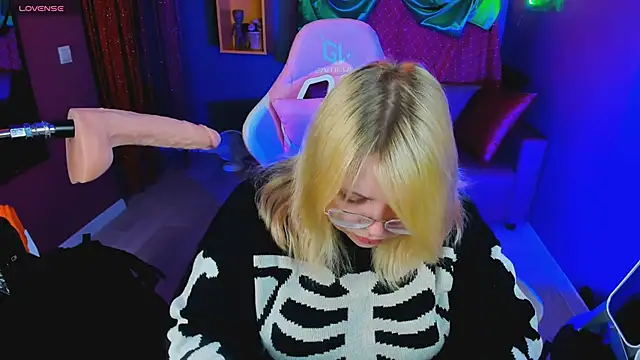 Yoki Shizuko online show from 01.19.26