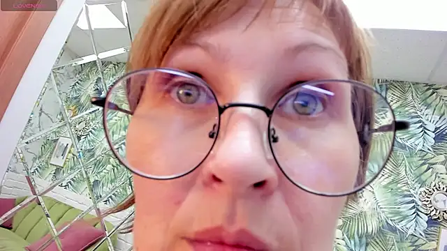 Snapshot of Paris_Cherry chatting on 03.01.25 Paris Cherry online show from 03.01.25