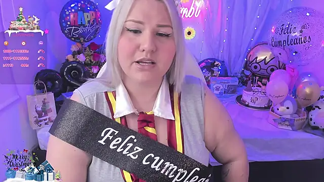 Snapshot of sweetbambi23 chatting on 12.21.24 sweetbambi23 online show from 12.21.24