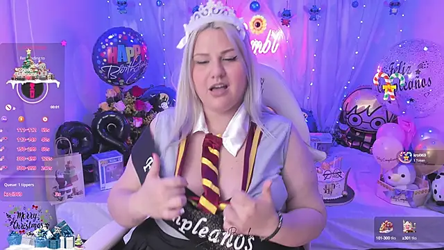 Snapshot of sweetbambi23 chatting on 12.21.24 sweetbambi23 online show from 12.21.24