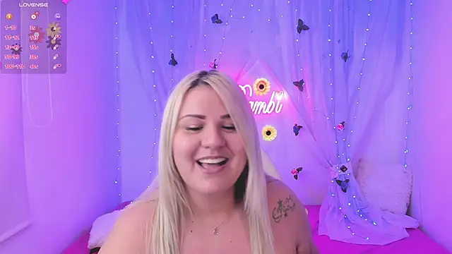 Snapshot of sweetbambi23 chatting on 03.09.25 sweetbambi23 online show from 03.09.25