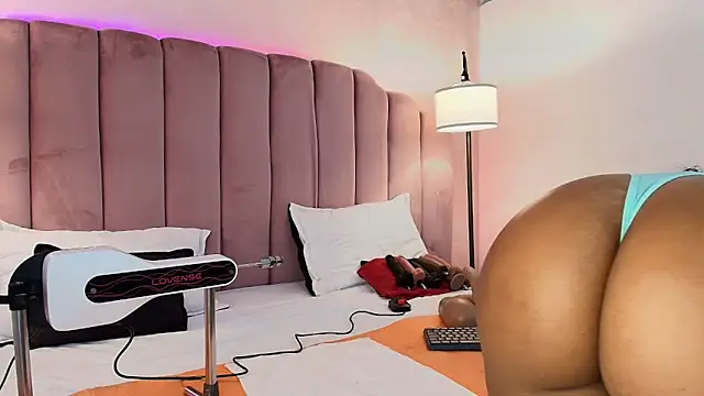 HallyBans online show from 02.11.25