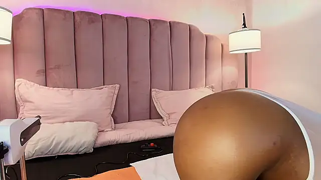 HallyBans online show from 02.12.25