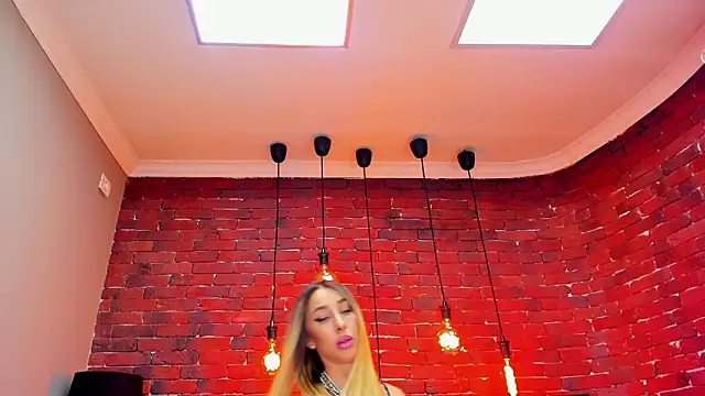 ChristynaRoss online show from 03.04.26