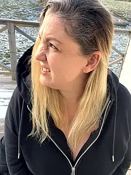 Anna Alexa online show from 02.27.25