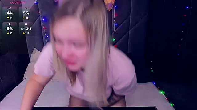 Snapshot of BellaDreamy chatting on 01.16.25 BellaDreamy online show from 01.16.25