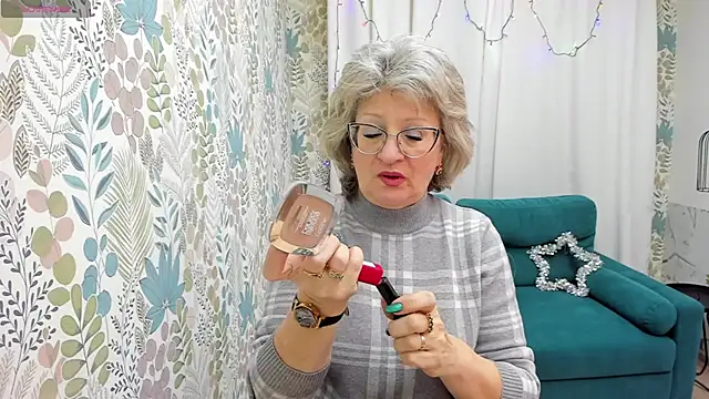 EvelynJoyful online show from 01.04.25