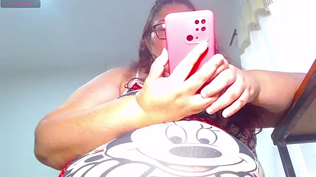 Snapshot of ashelymalefica chatting on 06.18.26 ashelymalefica online show from 06.18.26