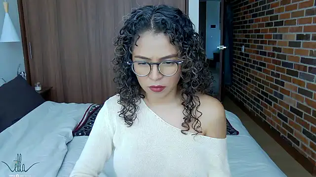 illaroom online show from 12.02.24