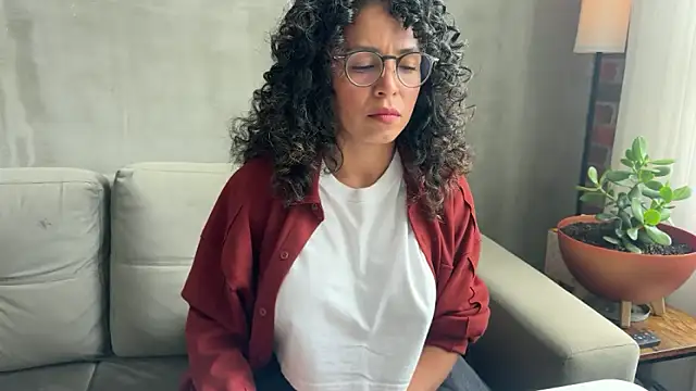 illaroom online show from 09.30.25