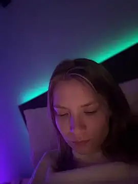 AnastasiaAniess online show from 01.04.25