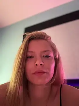 Snapshot of AnastasiaAniess chatting on 03.08.26 AnastasiaAniess online show from 03.08.26