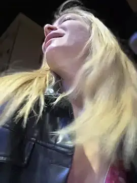 Snapshot of AnastasiaAniess chatting on 04.04.26 AnastasiaAniess online show from 04.04.26