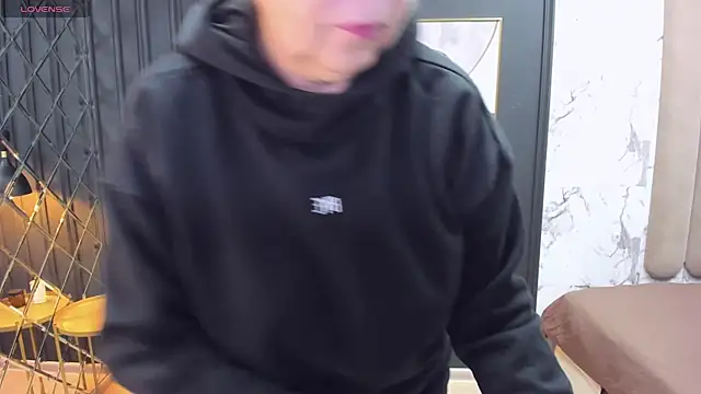 LindaPassionate online show from 02.21.25