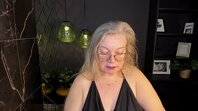 NataliMellow online show from 11.23.25