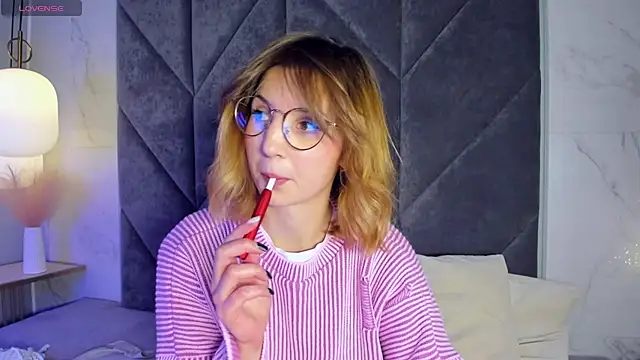 JaneGraceful online show from 12.21.24