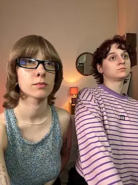 Jitoon Exe online show from 10.19.25