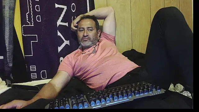 Snapshot of dantehot2020 chatting on 03.19.26 dantehot2020 online show from 03.19.26