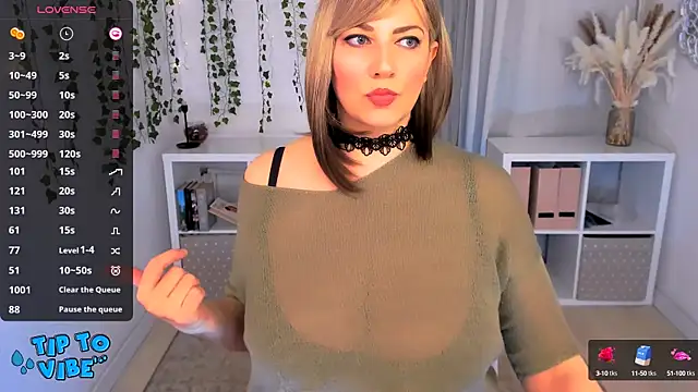 Snapshot of JillSpacey chatting on 03.02.25 JillSpacey online show from 03.02.25