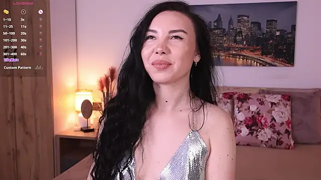 Leila  Sweet online show from 04.19.26