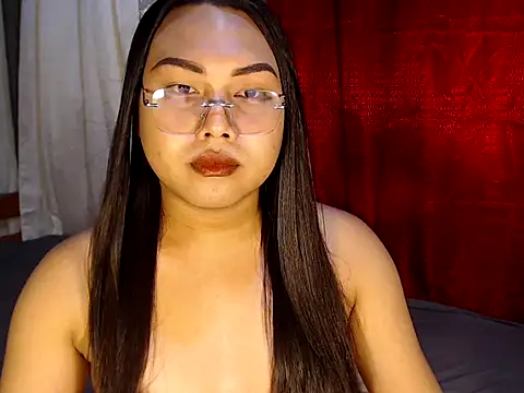 Snapshot of Cumshooterqueen chatting on 01.08.26 Cumshooterqueen online show from 01.08.26