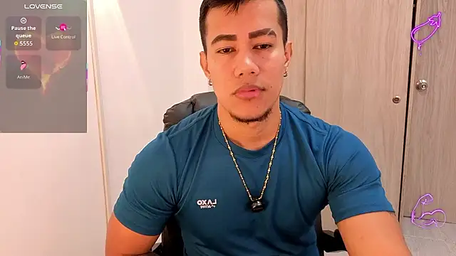 Snapshot of CRAZYBOYLOVE chatting on 02.13.26 CRAZYBOYLOVE online show from 02.13.26