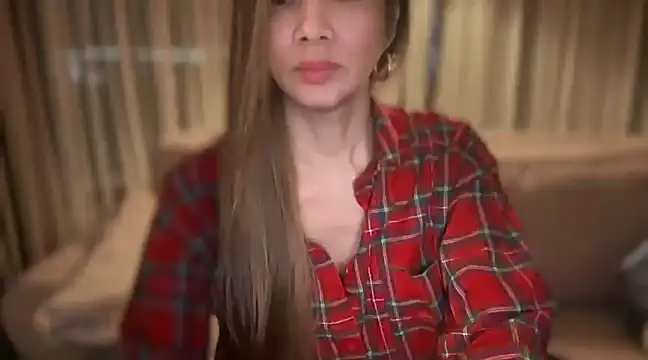 Snapshot of bigsurpriseforyou chatting on 01.31.25 bigsurpriseforyou online show from 01.31.25