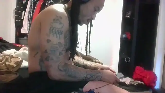 Snapshot of BigWayneBabyXXX chatting on 05.11.26 BigWayneBabyXXX online show from 05.11.26