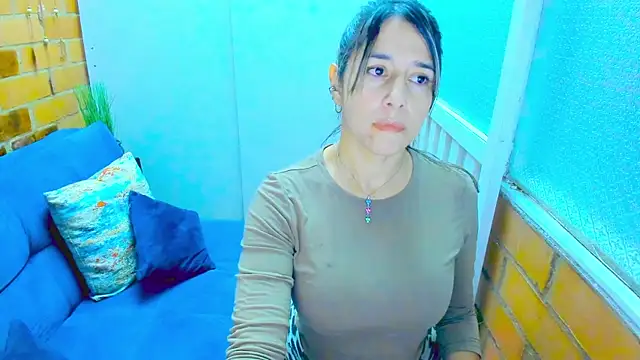 Snapshot of Penelope47 chatting on 01.11.25 Penelope47 online show from 01.11.25