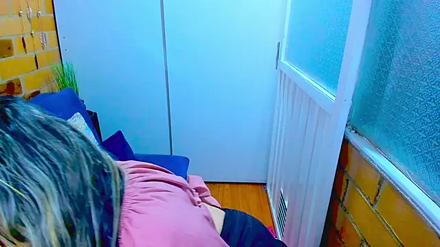 Snapshot of Penelope47 chatting on 01.14.25 Penelope47 online show from 01.14.25