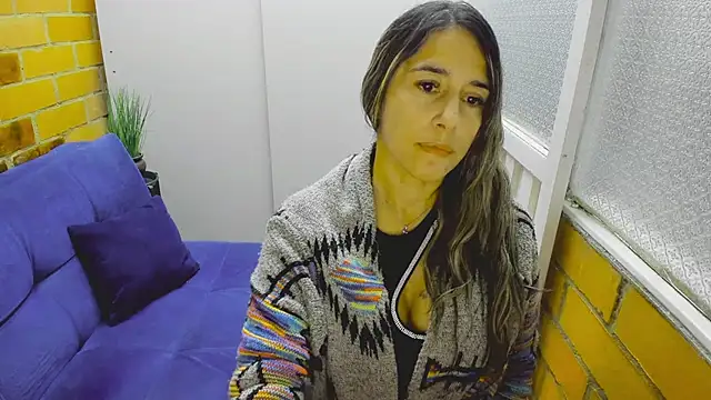 Snapshot of Penelope47 chatting on 03.08.25 Penelope47 online show from 03.08.25