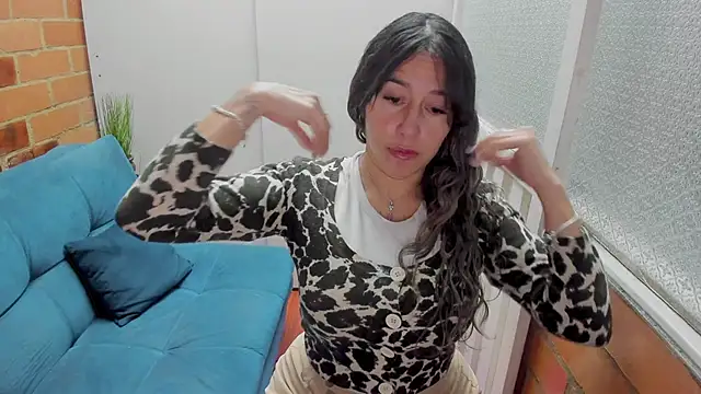 Snapshot of Penelope47 chatting on 10.18.25 Penelope47 online show from 10.18.25